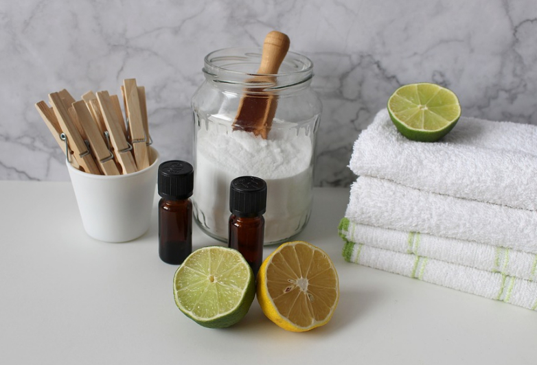 44-2-wooden laundry bin